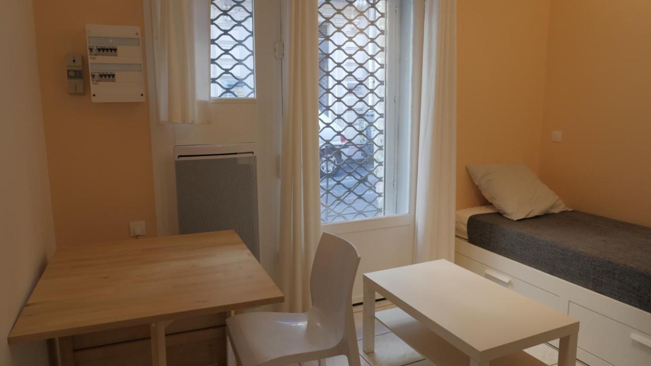 Апартаменты Petit Studio Gare Saint Roch Монпелье Экстерьер фото